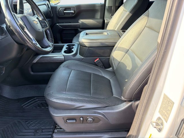 Used 2020 Chevrolet Silverado 1500 LTZ w/ LTZ Convenience Package AWD/4WD image 19