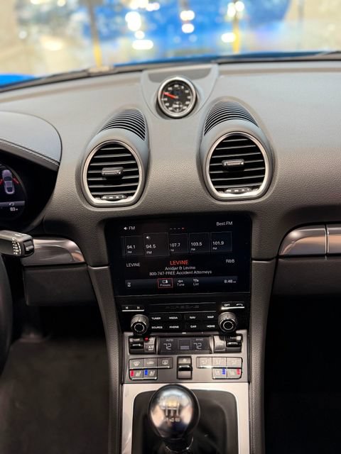 Used 2024 Porsche 718 Cayman RWD image 25