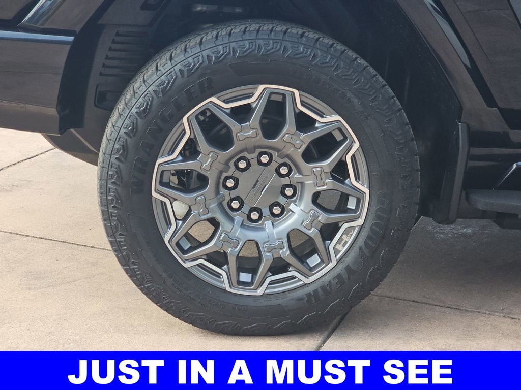 Used 2024 GMC Hummer EV 3X image 32