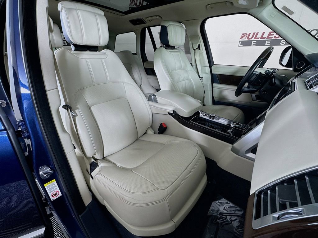 Used 2019 Land Rover Range Rover Supercharged image 31