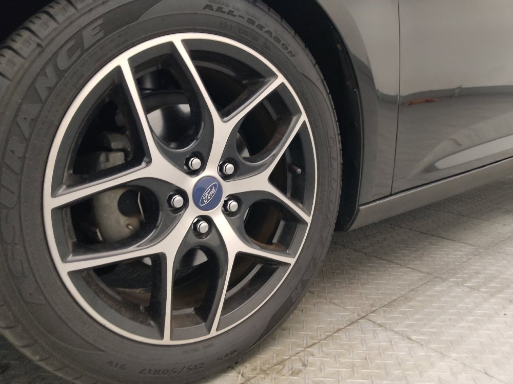 Used 2017 Ford Focus SEL FWD image 31