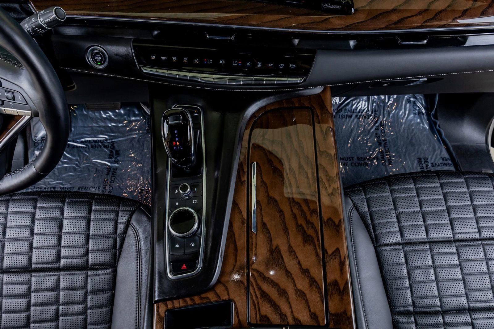 Used 2024 Cadillac Escalade Sport Platinum w/ LPO, ONYX Package AWD/4WD image 27