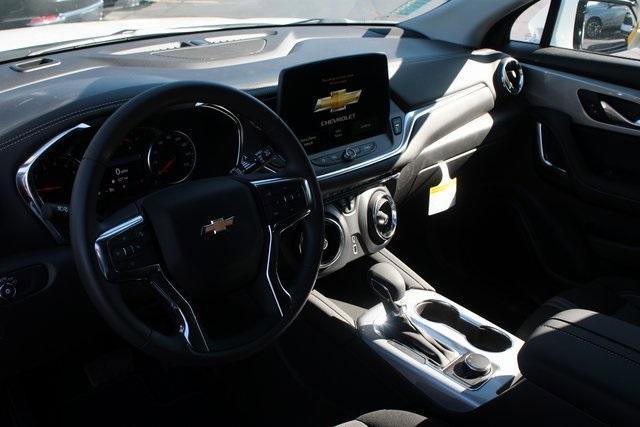 New 2025 Chevrolet Blazer LT image 3