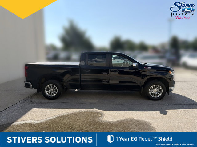 Used 2023 Chevrolet Silverado 1500 LT AWD/4WD image 5