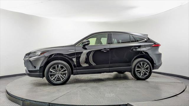 Used 2021 Toyota Venza LE image 3
