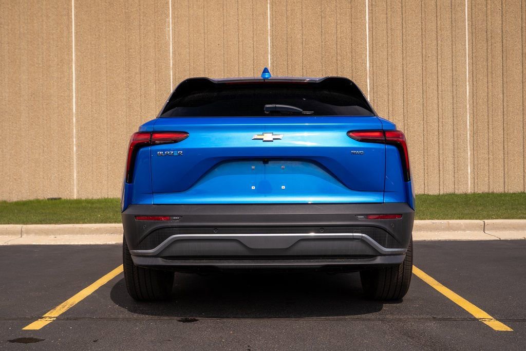 New 2025 Chevrolet Blazer EV LT w/ Super Cruise Package image 7