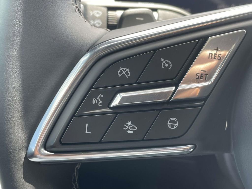 Used 2025 Buick Enclave Avenir w/ Super Cruise Package image 22