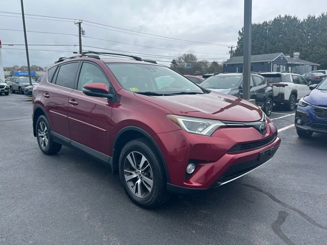 Used 2018 Toyota RAV4 XLE AWD/4WD image 3