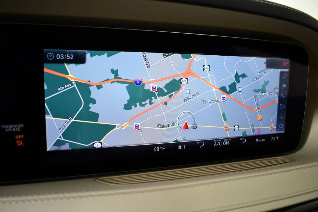 Used 2018 Mercedes-Benz S 560 Sedan image 36