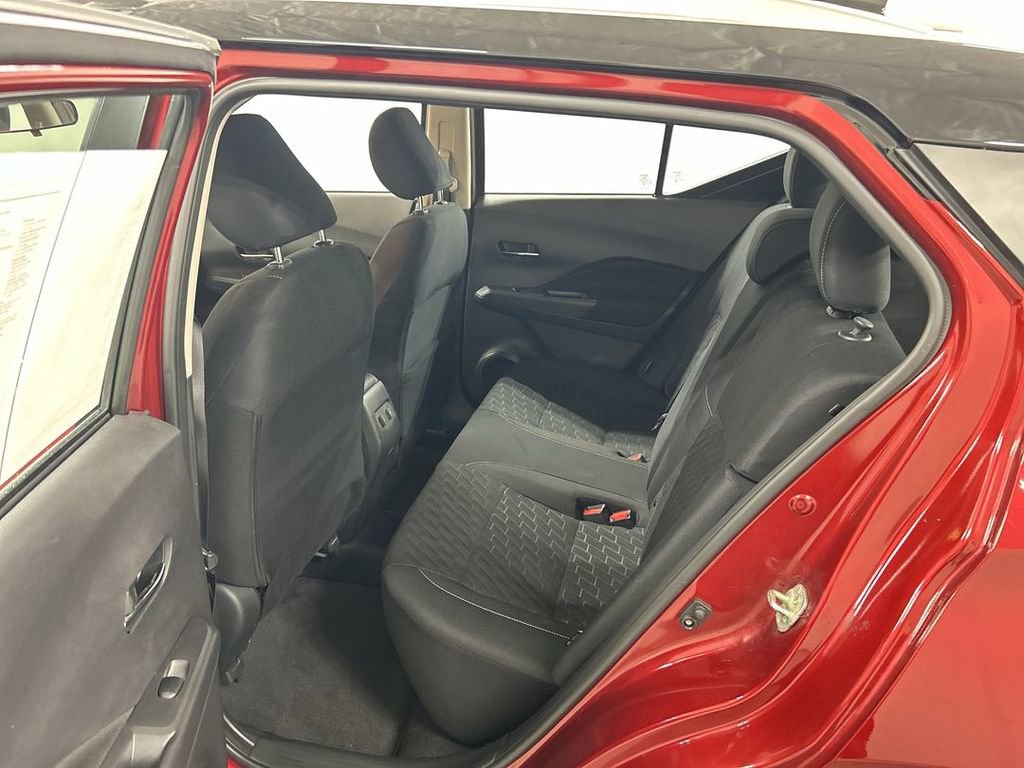 Used 2023 Nissan Kicks SV image 19