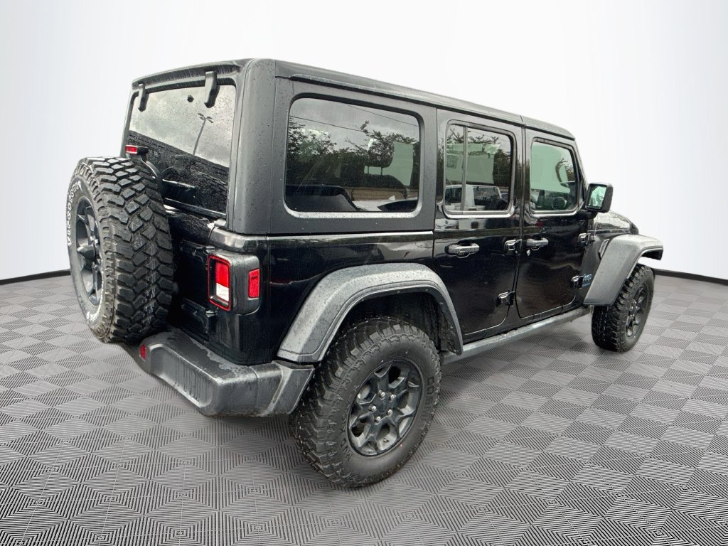 Used 2023 Jeep Wrangler Unlimited w/ Cold Weather Group AWD/4WD image 6
