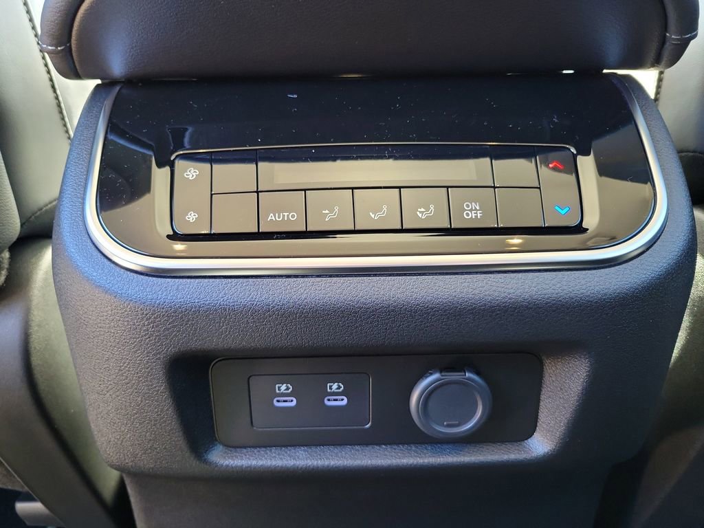 New 2026 Nissan Armada SV image 15