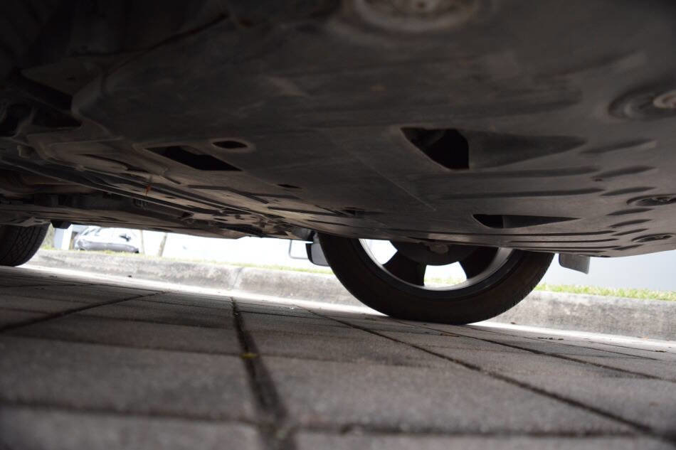 Used 2020 Volvo XC40 T5 Momentum w/ Protection Package Premier image 94