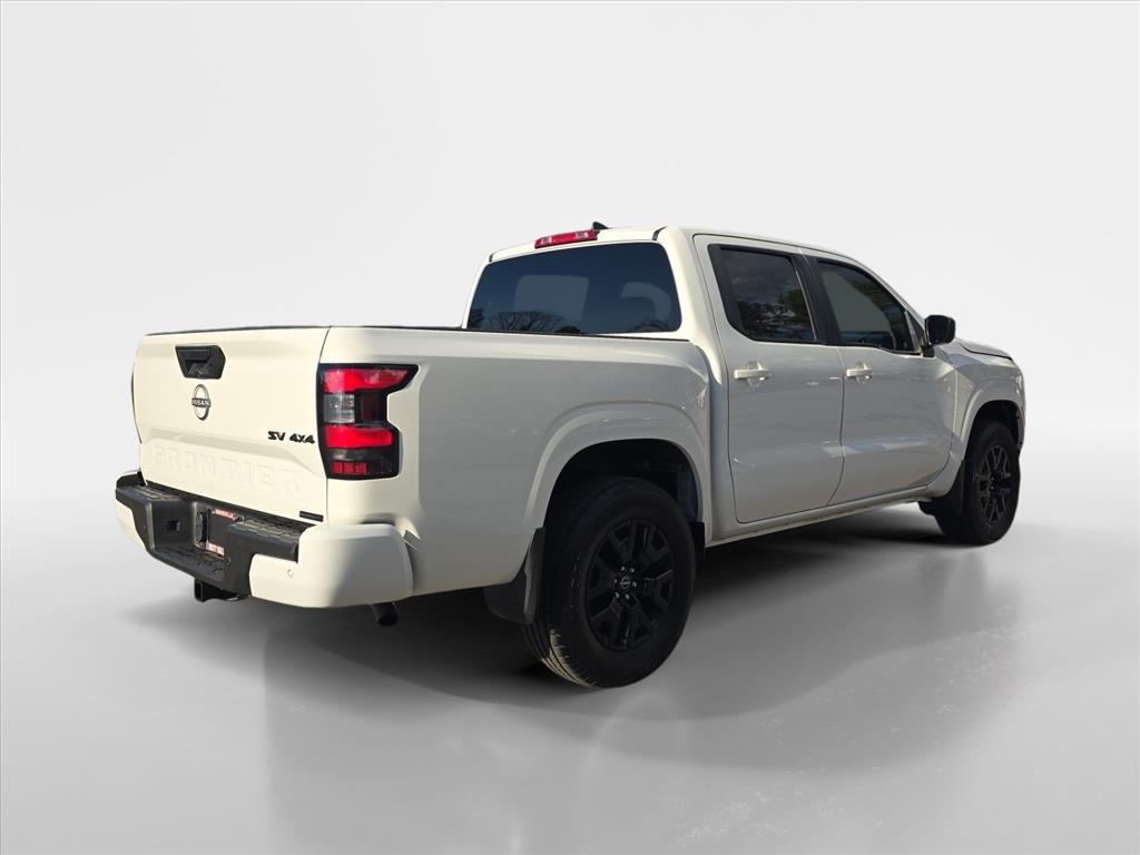 Used 2023 Nissan Frontier SV w/ Midnight Edition Package image 6