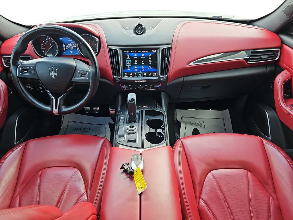 Used 2019 Maserati Levante GranLusso AWD/4WD image 13
