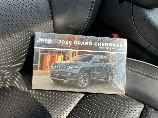 Used 2020 Jeep Grand Cherokee Overland AWD/4WD image 42