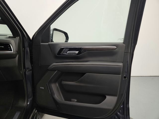 Used 2025 Chevrolet Tahoe Premier image 34