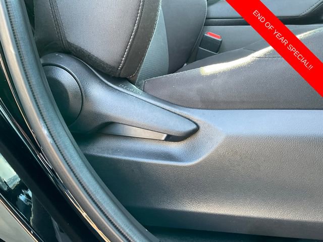 Used 2021 Toyota Venza LE image 13