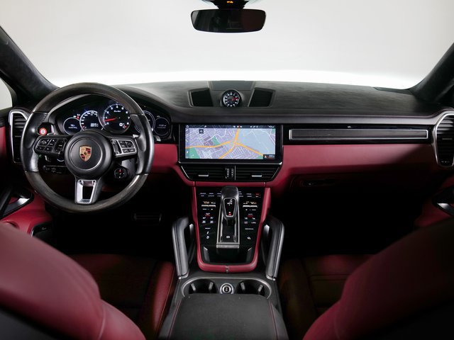 Used 2020 Porsche Cayenne Turbo AWD/4WD image 4