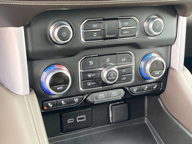 Certified 2024 GMC Yukon SLT AWD/4WD image 12