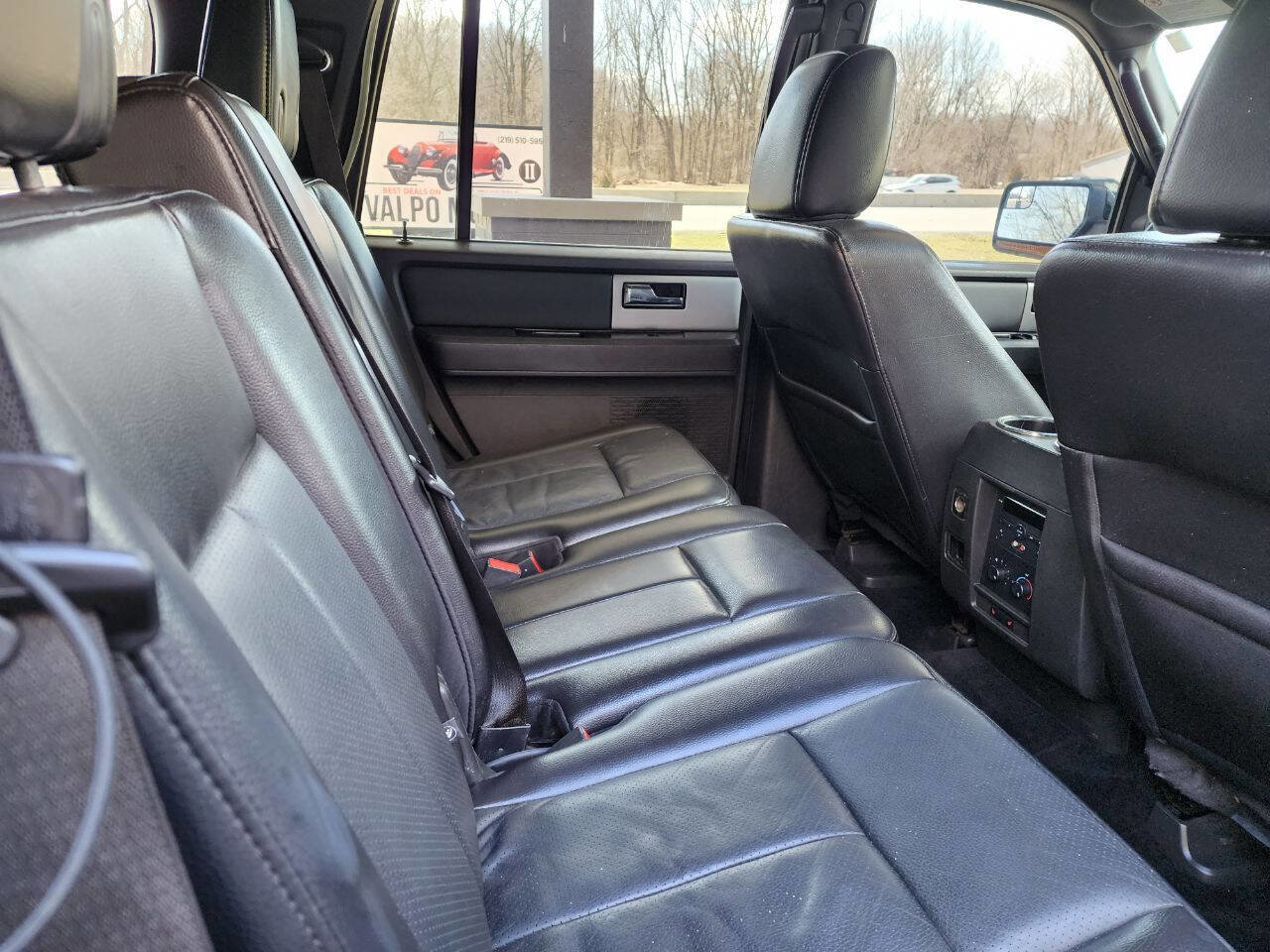 Used 2013 Ford Expedition Limited image 24