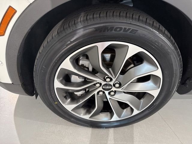 Used 2023 Lincoln Nautilus Reserve w/ Equipment Group 201A AWD/4WD image 5