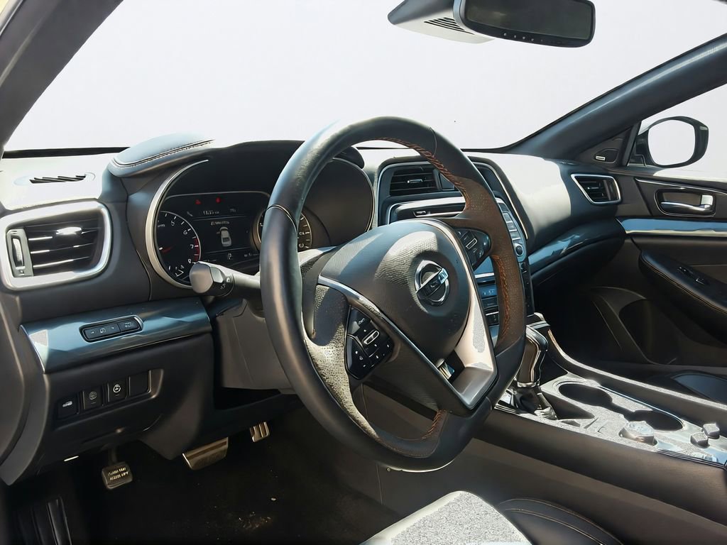 Used 2020 Nissan Maxima SR w/ Sport Mat Group FWD image 21