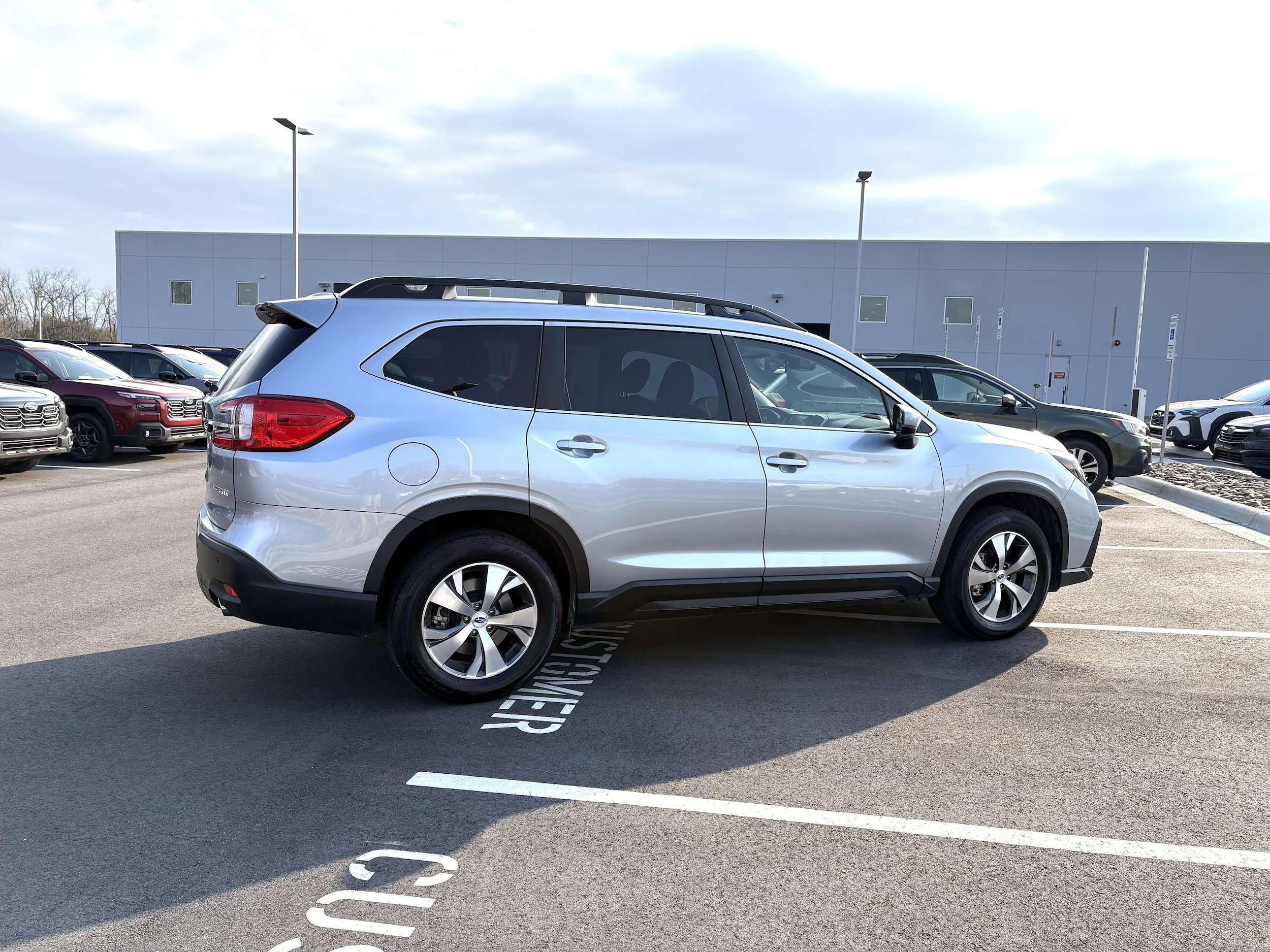 Certified 2025 Subaru Ascent Premium image 8