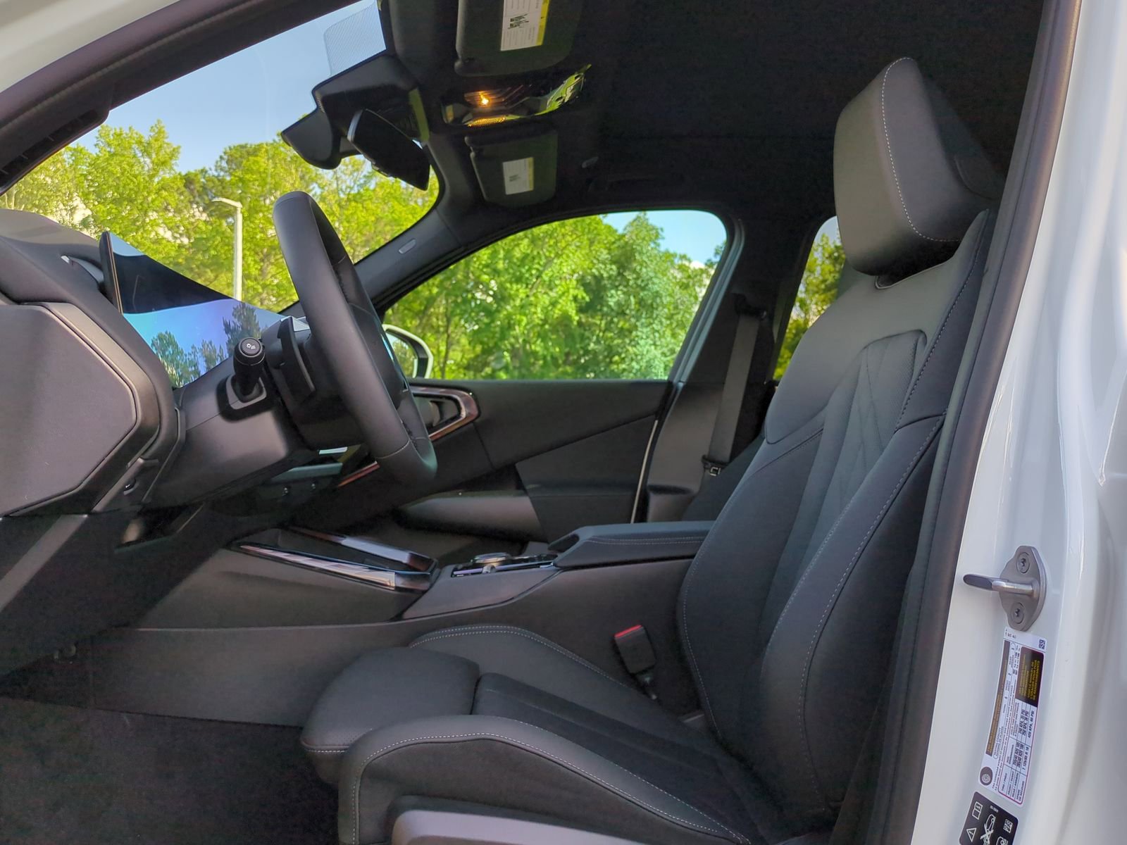 Certified 2025 BMW X3 xDrive30i w/ Premium Package image 16