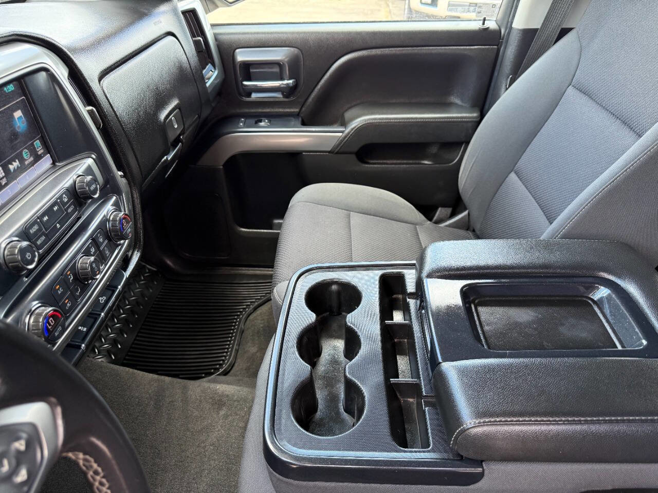 Used 2018 Chevrolet Silverado 1500 LT RWD image 12