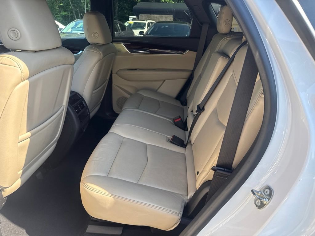Used 2017 Cadillac XT5 Luxury AWD/4WD image 39