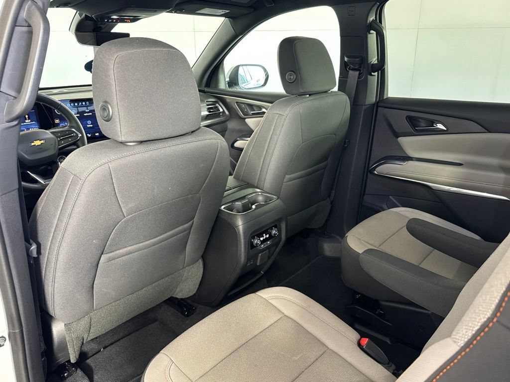Certified 2026 Chevrolet Traverse LT w/ Driver Confidence Package AWD/4WD image 38