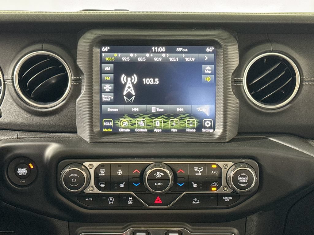 Used 2023 Jeep Gladiator Overland w/ LED Lighting Group AWD/4WD image 15