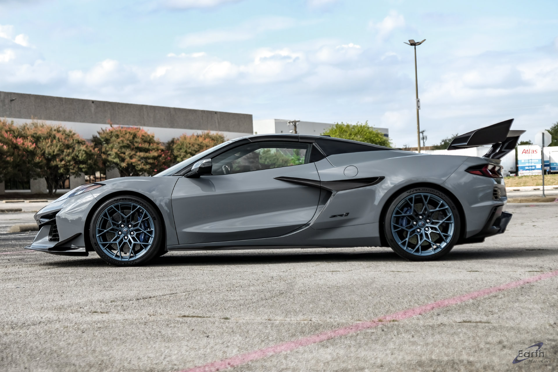 Used 2025 Chevrolet Corvette ZR1 w/ ZR1 Carbon Fiber Aero Package RWD image 10
