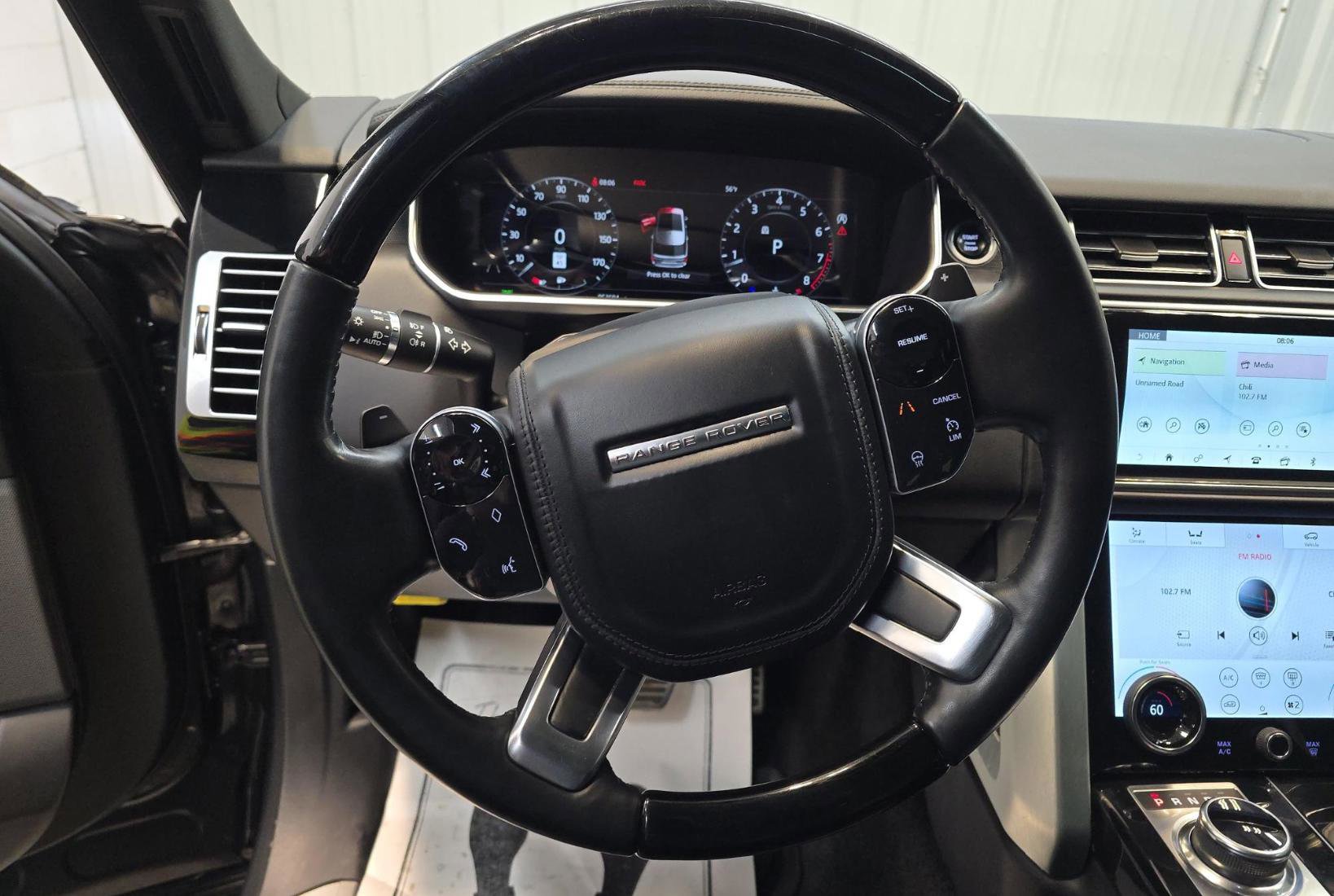 Used 2022 Land Rover Range Rover P525 Westminster Edition LWB image 9