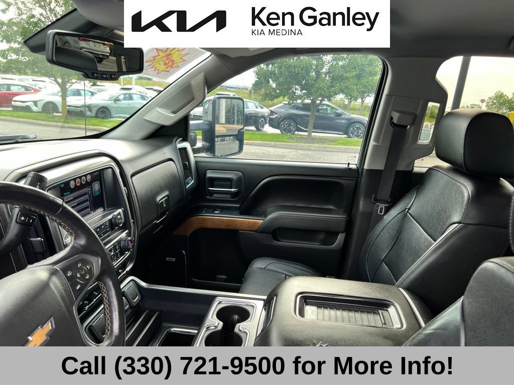 Used 2017 Chevrolet Silverado 1500 LTZ w/ LTZ Plus Package AWD/4WD image 37