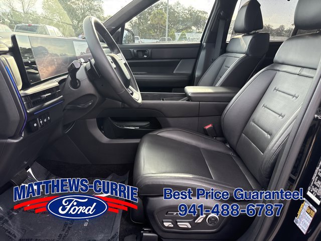 Used 2024 Hyundai Santa Fe Calligraphy FWD image 8