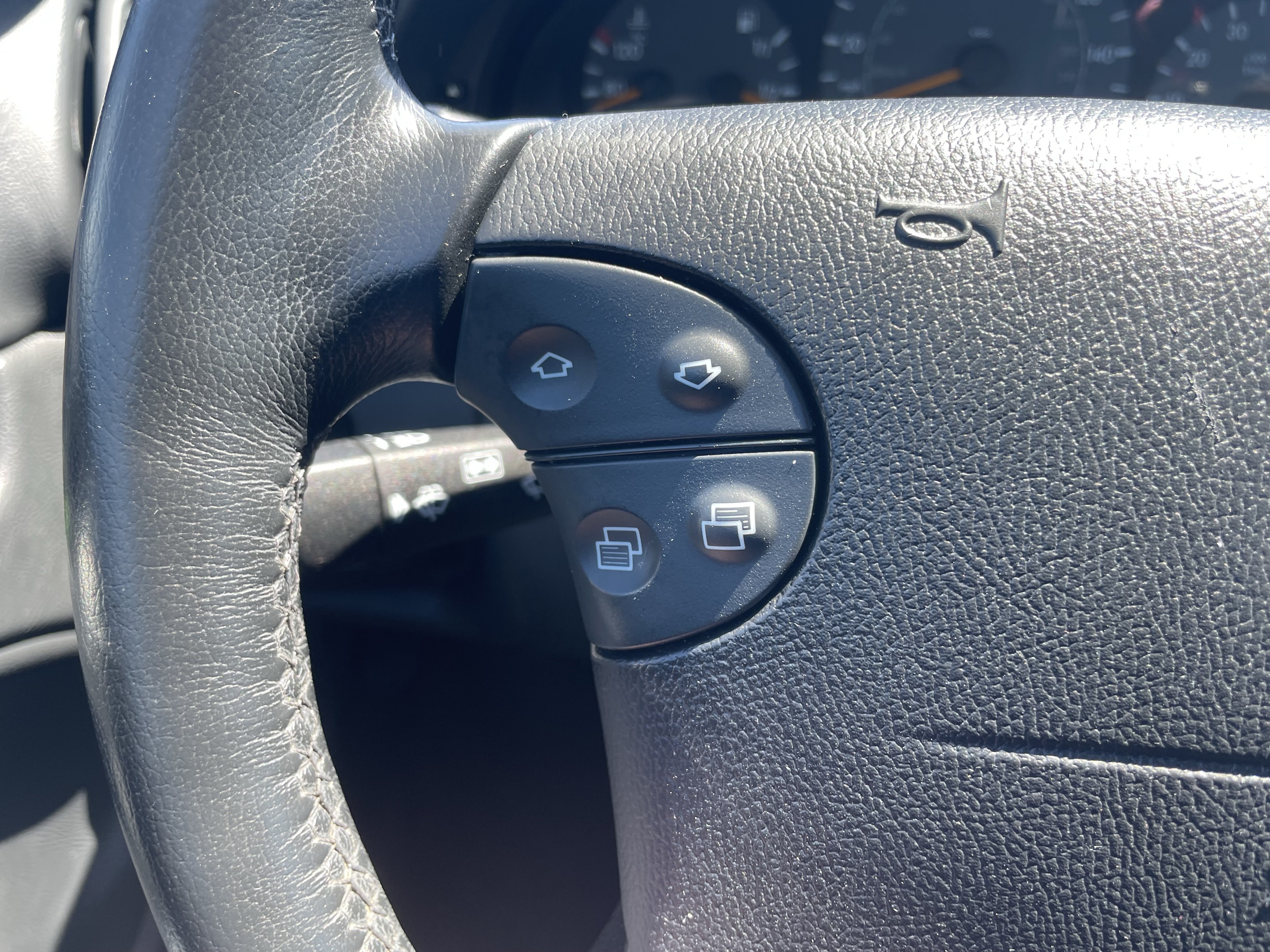 Used 2001 Mercedes-Benz CLK 430 Cabriolet image 14