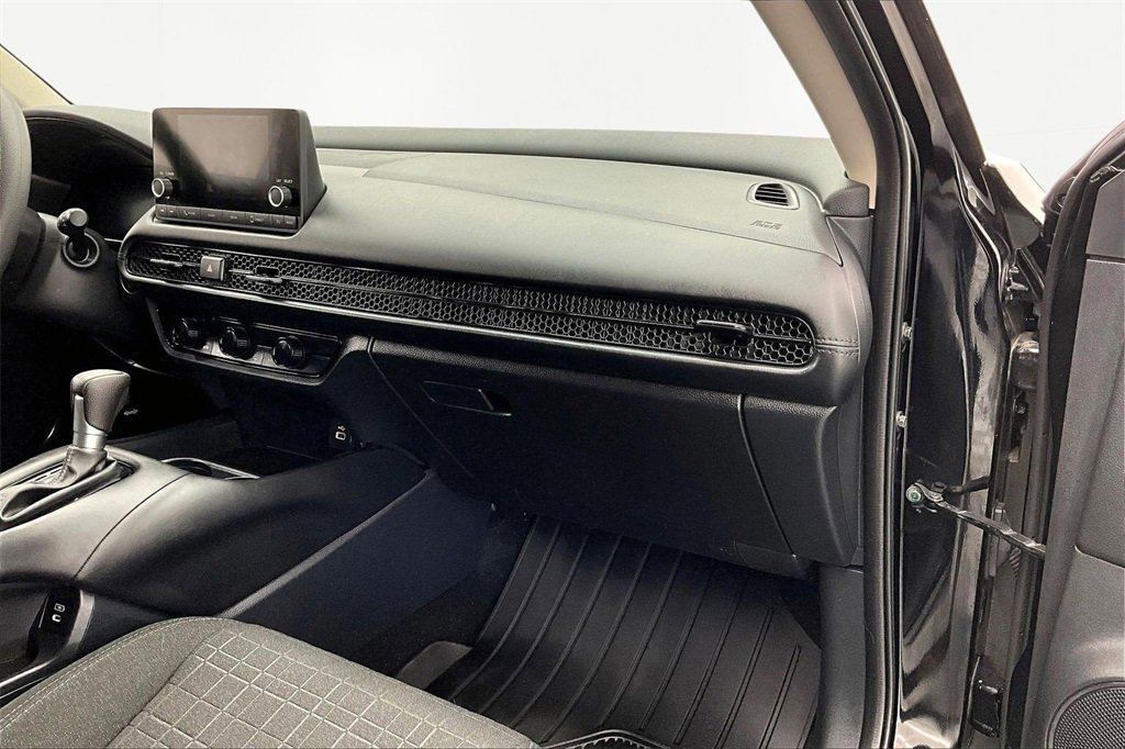 Used 2025 Honda HR-V LX image 17