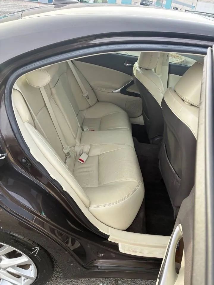 Used 2013 Lexus IS 250 AWD w/ Premium Pkg image 15