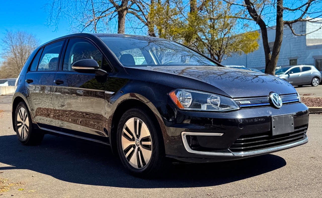 Used 2016 Volkswagen e-Golf SE w/ DC Fast Charging Package FWD image 4