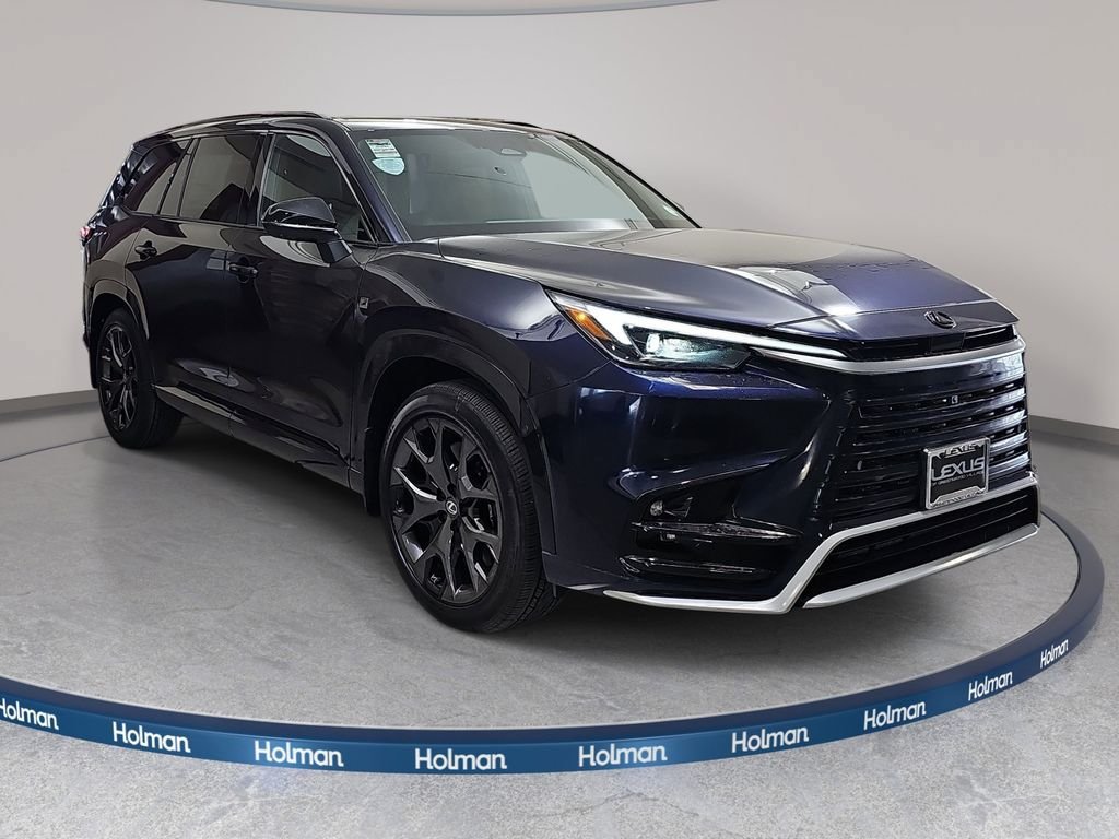 New 2026 Lexus TX 500h AWD image 3