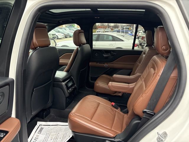 Used 2020 Lincoln Aviator Reserve w/ Equipment Group 201A image 26