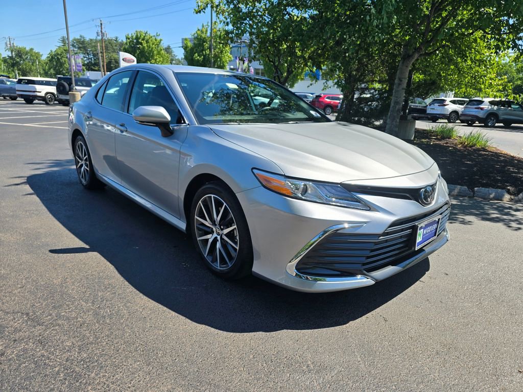 Used 2024 Toyota Camry XLE w/ Cold Weather Package AWD/4WD image 11