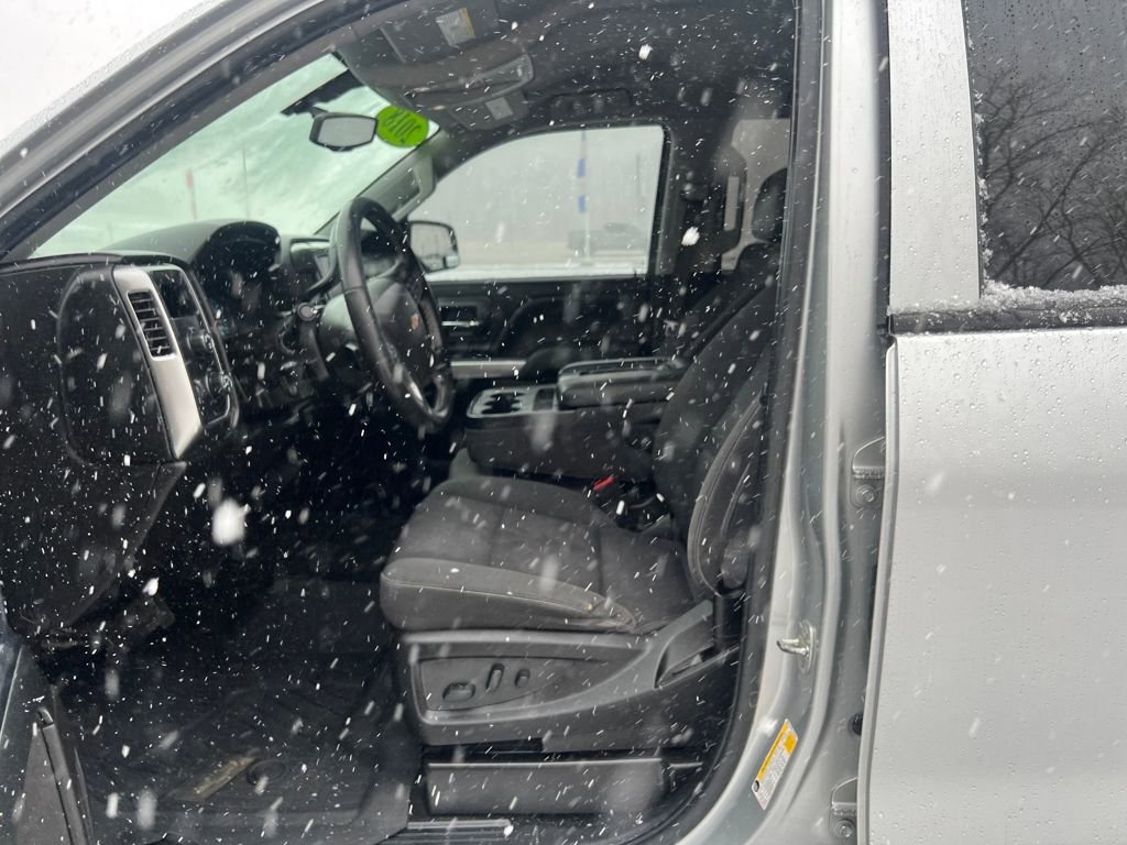 Used 2018 Chevrolet Silverado 1500 LT w/ All Star Edition image 10