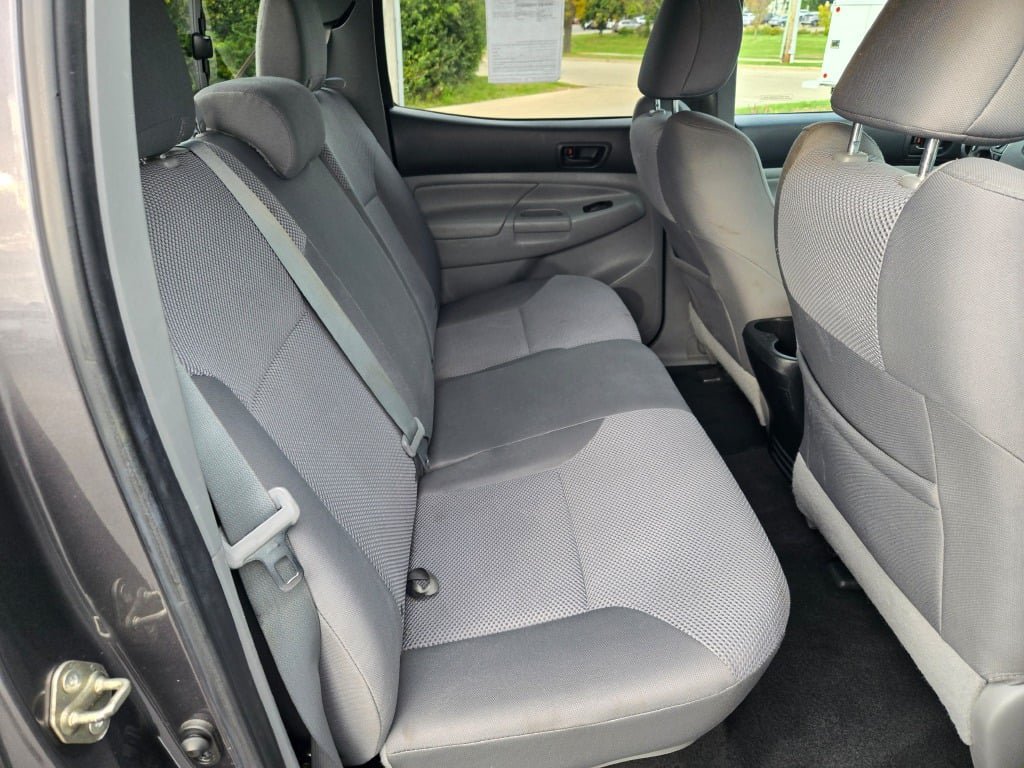 Used 2014 Toyota Tacoma 4x4 Double Cab image 9