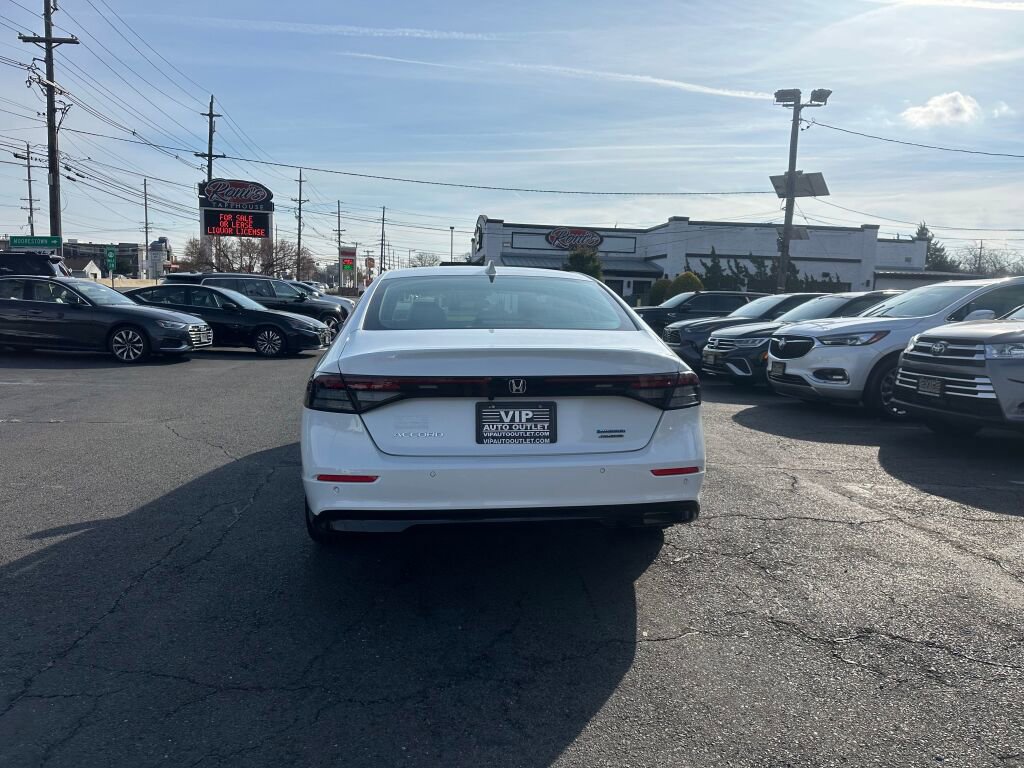 Used 2024 Honda Accord Touring image 5