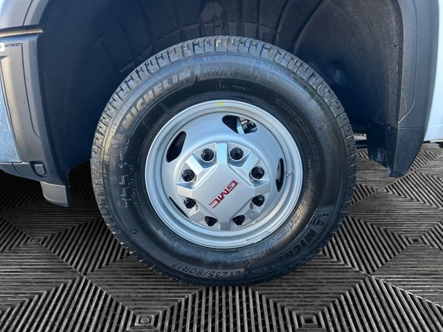 New 2026 GMC Sierra 3500 Pro w/ Convenience Package image 14