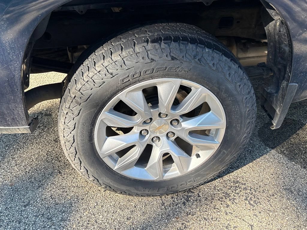 Used 2022 Chevrolet Silverado 1500 Custom AWD/4WD image 10