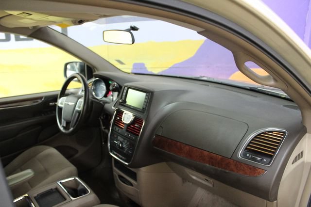 Used 2011 Chrysler Town & Country Touring w/ Security Group FWD image 13
